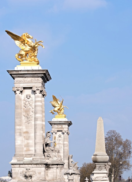 Puente de la estatua de París alexander