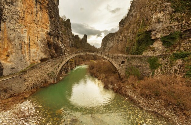 Puente en Grecia