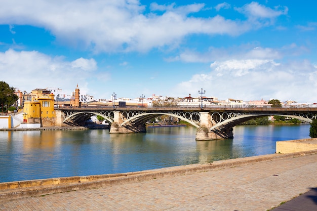 Puente Isabel II ponte em Triana Sevilha Andaluzia