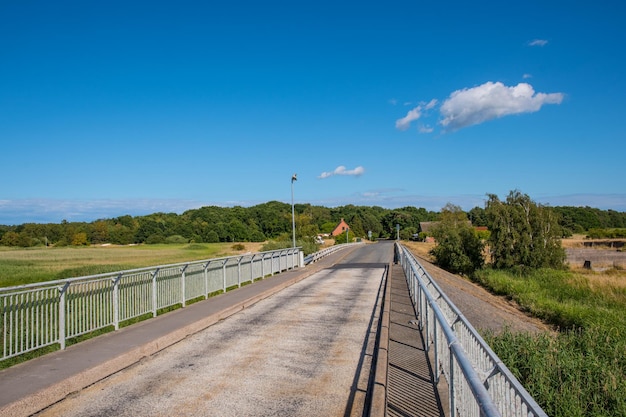 El puente a la isla de Nyord en Dinamarca