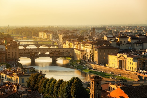 Puente Ponte Vecchio en Florencia