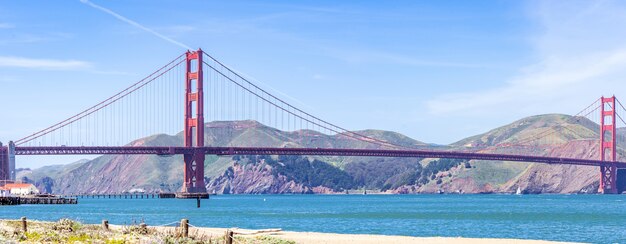 Puente de puerta de oro