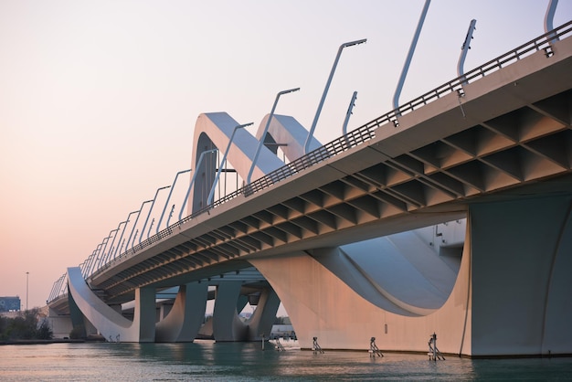 Puente Sheikh Zayed Abu Dhabi Emiratos Árabes Unidos