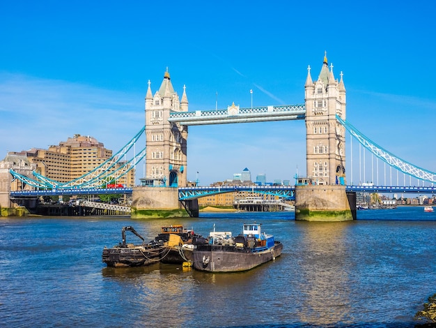 Puente de la torre de HDR en Londres