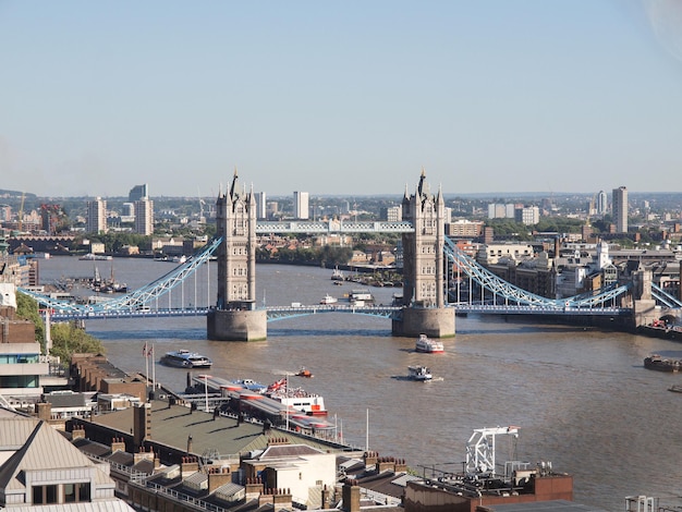 Puente de la torre en Londres