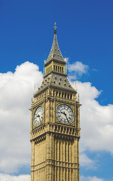 El puente de la Torre de Londres