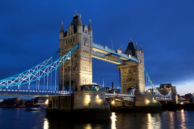 Puente de la torre