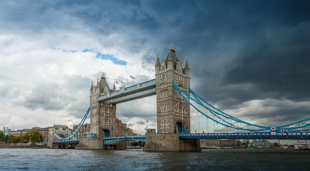 Puente de la torre