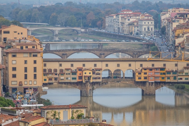 Puente Vecchio de Florencia en Italia, Europa