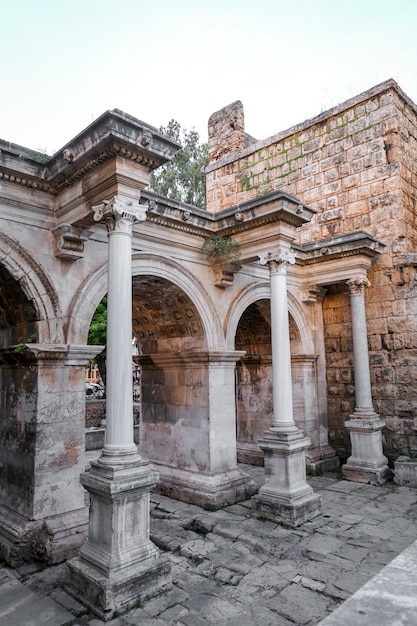 Puerta de Adriano en Antalya Turquía