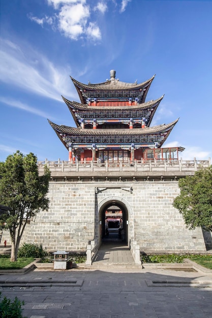 Puerta antigua de Dali en la ciudad vieja, Yunnan, China