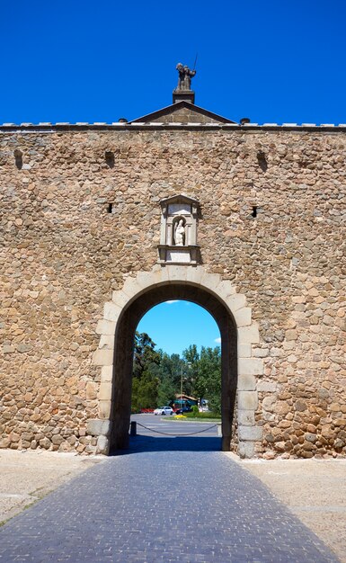 Puerta de bisagra toledana puerta en españa