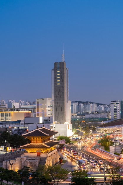 Puerta de Dongdaemun Seúl