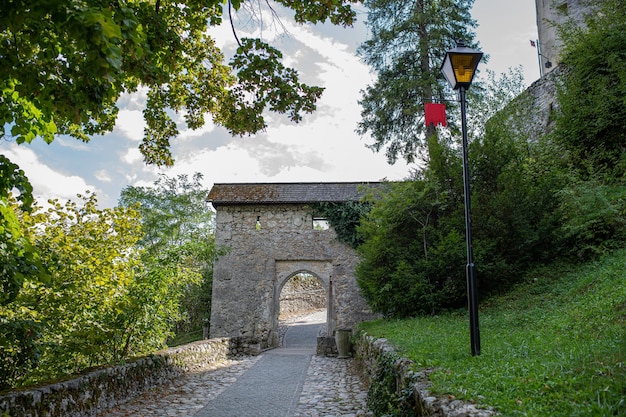 Puerta de entrada al castillo de Bled