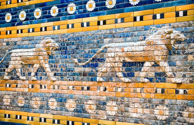 Puerta de Ishtar de Babilonia en el museo de Pérgamo Berlín ALEMANIA