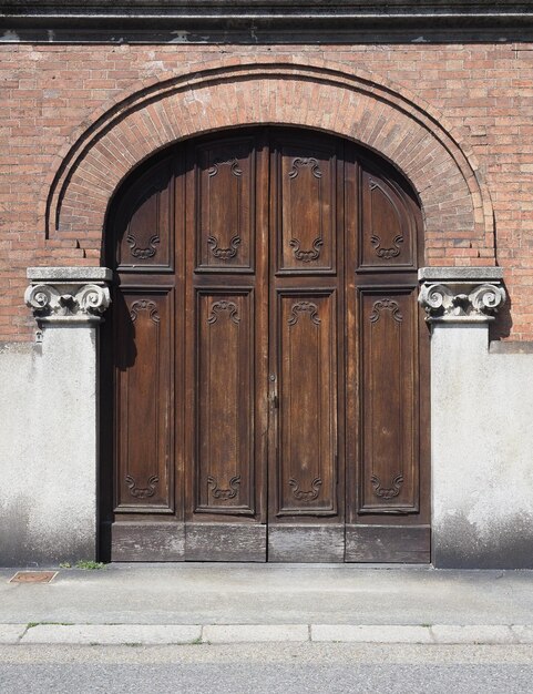 Puerta de madera antigua