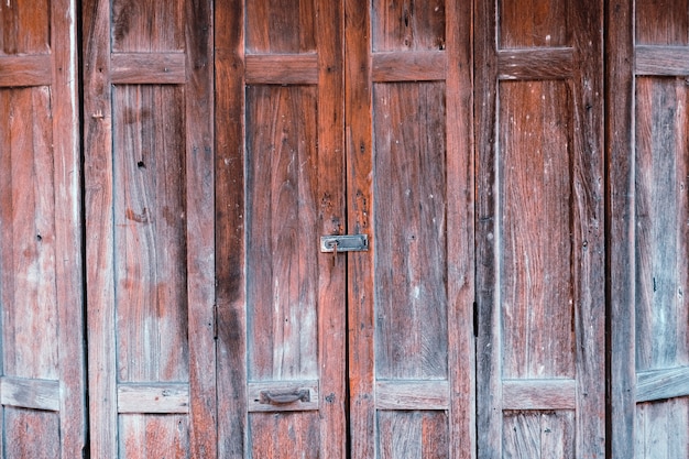 Puerta de madera vieja