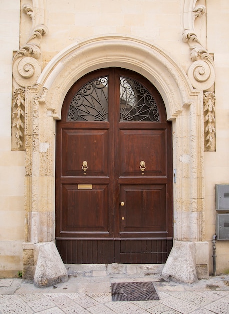 Puerta vieja de Bari, Italia