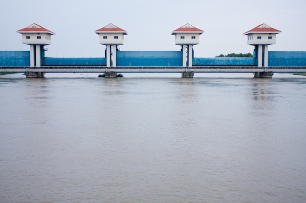 Puertas de agua.