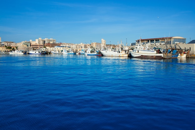 Puerto deportivo de Santa Pola en Alicante España