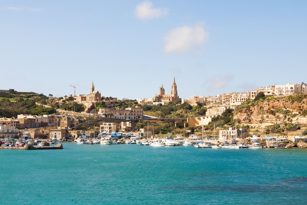 Puerto de Mgarr en la pequeña isla de Gozo, Malta.