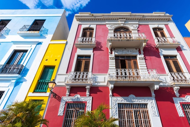 Puerto Rico farbenfrohe Kolonialarchitektur im historischen Stadtzentrum