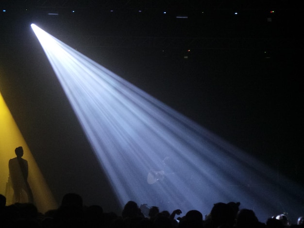 puesta en escena y luces en la zona de conciertos