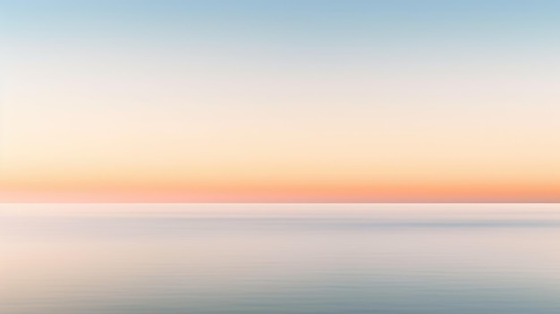 Foto puesta de sol de cielo azul claro con un horizonte de color naranja brillante sobre un fondo marino tranquilo y pintoresco