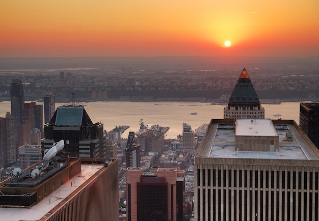 Puesta de sol de la ciudad de Nueva York