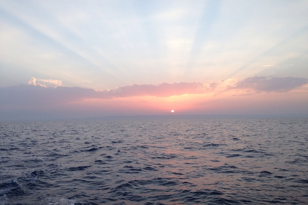 Puesta de sol desde el mar rojo - Egipto