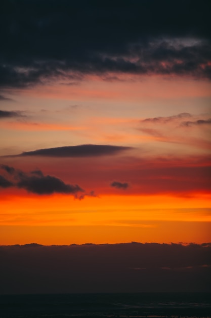 puesta de sol en el mar