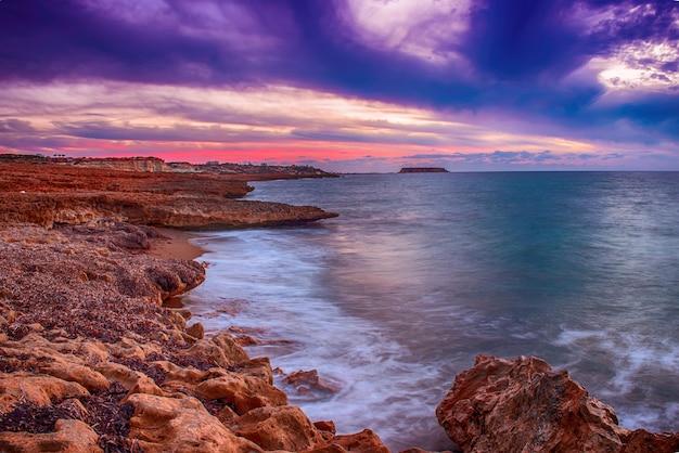 puesta de sol en el mar