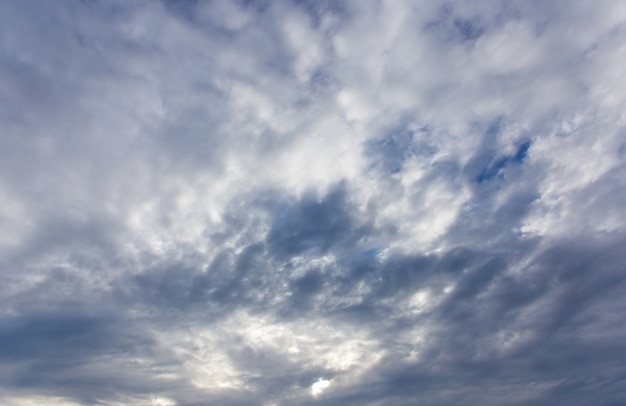 Puesta de sol en la nube