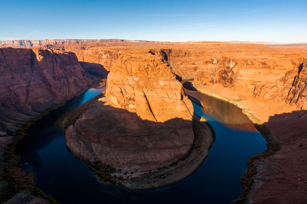 Puesta de sol sobre Horseshoe Bend en Arizona