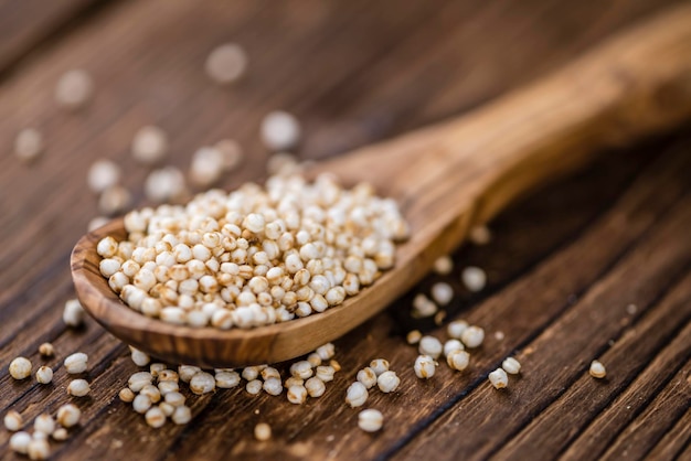 Puffed Quinoa mit selektivem Fokus, Nahaufnahme