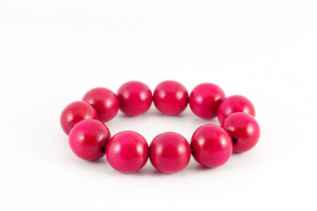 Pulsera de cuentas de madera roja