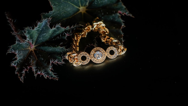 pulsera de oro para mujer