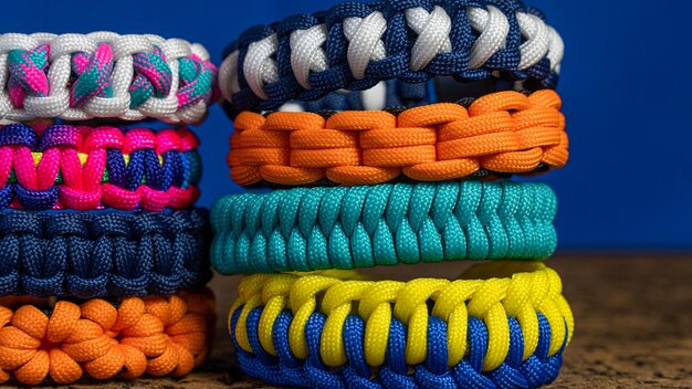 Pulsera trenzada de paracord