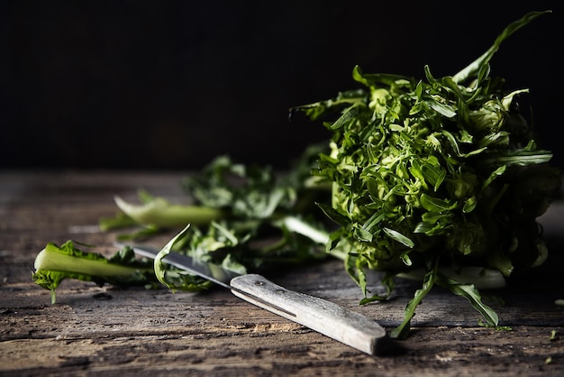 Puntarelle auf dem Tisch