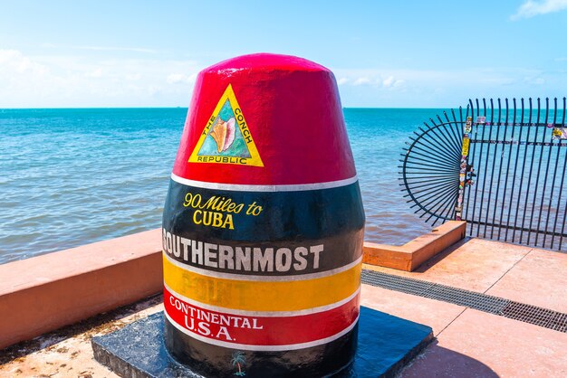 El punto más al sur de Estados Unidos continental en Key West Florida