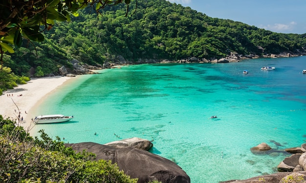 Punto de vista en la isla de Similan del Parque Nacional de la isla de Similan en el mar de Andaman en Phang Nga Tailandia