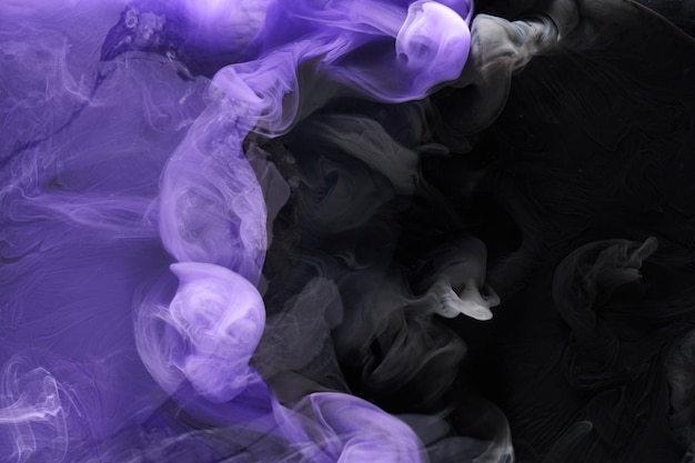 Púrpura lila humo multicolor fondo abstracto pintura acrílica explosión submarina