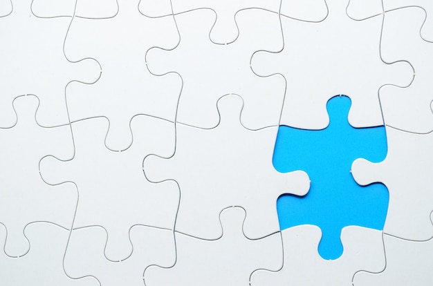 Puzzle mit fehlendem Teil