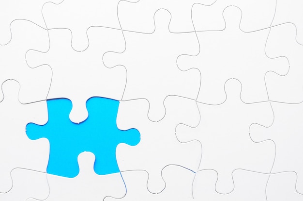 Puzzle mit fehlendem Teil