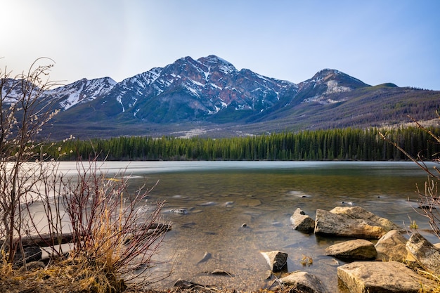 Pyramid Lake Sonnenuntergang Zeit Jasper National Park Landschaft Kanadische Rockies Naturkulisse Hintergrund