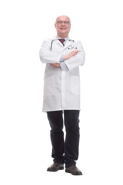 Qualifizierter reifer Arzt in einem weißen Kittel