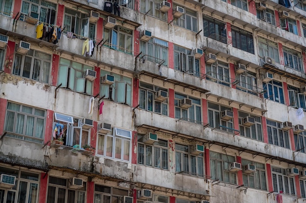 Quarry Bay, Hong Kong 19 de marzo de 2019: Antiguo edificio residencial