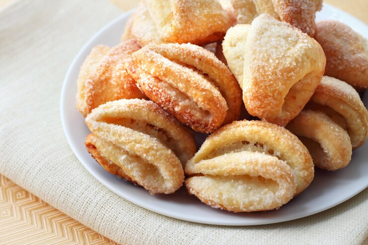 Foto queijo cottage e biscoitos de açúcar