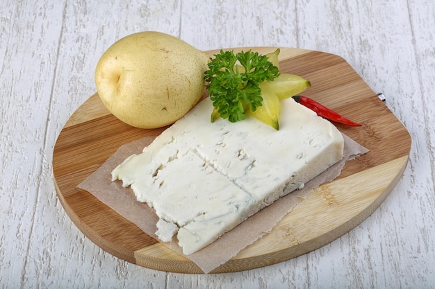 Queijo gorgonzola com pera