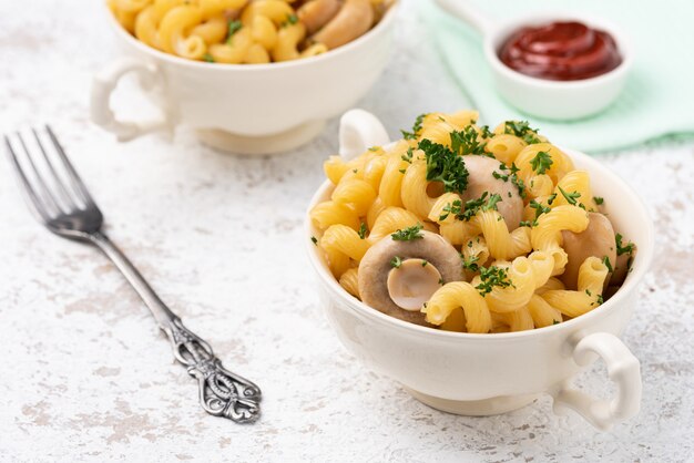 queijo macarrão com cogumelo champignon